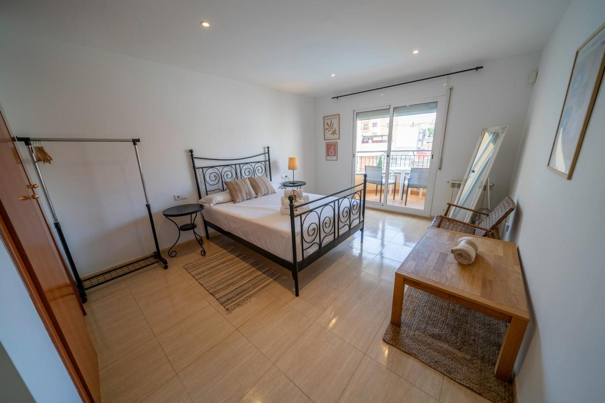 Homeholidaysrentals Atico Ocean Pineda De Mar Exterior foto